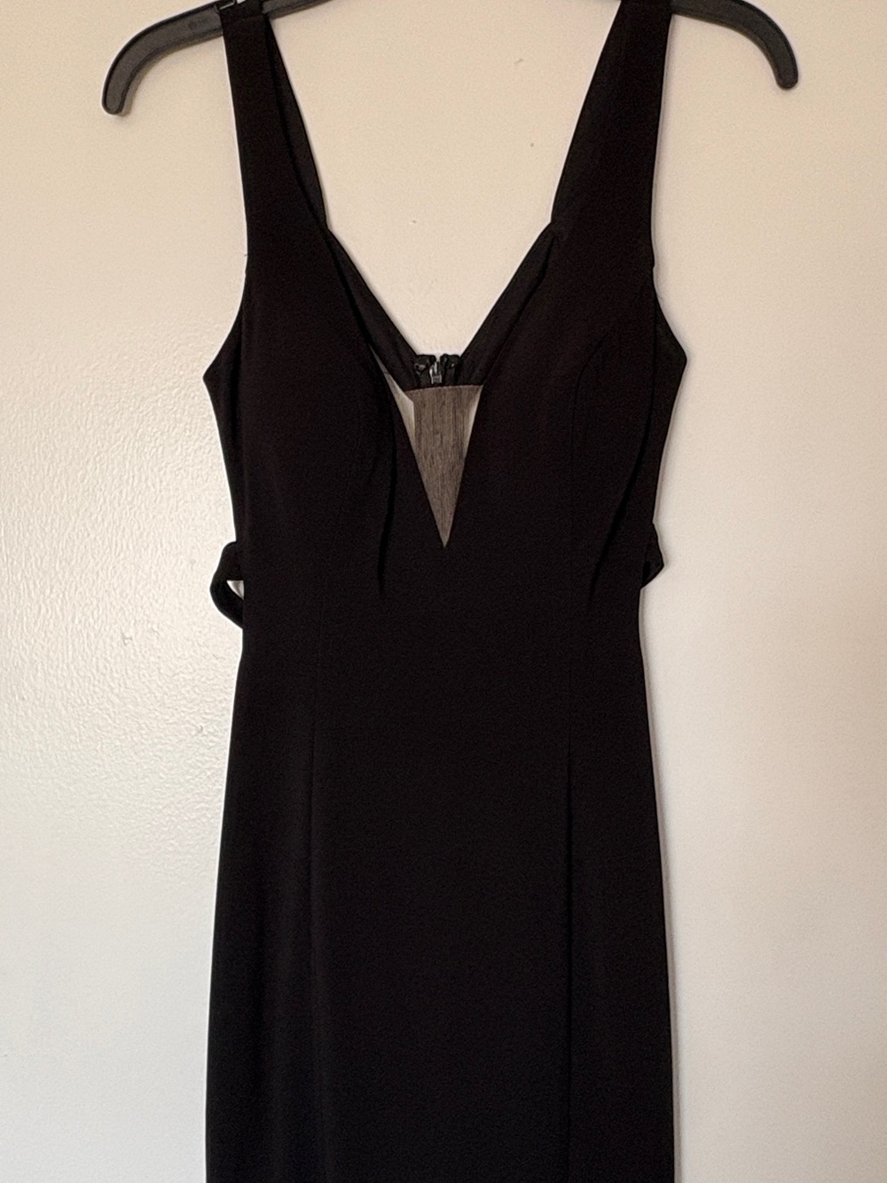 Alyce Paris late Y2K Black Cocktail Dress with V-Plunge